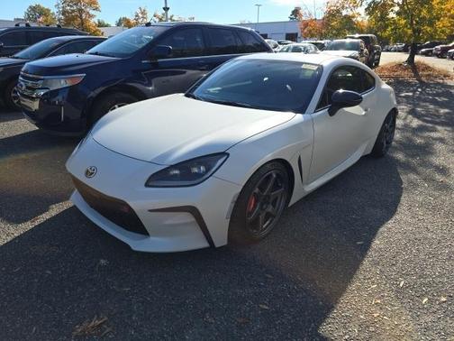 2025 Toyota GR86 Premium