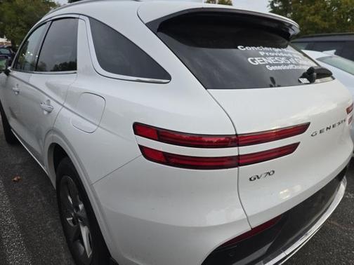 2026 Genesis GV70 2.5T
