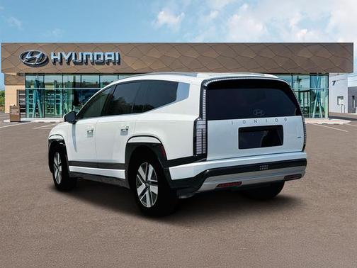 Snow White Pearl 2026 Hyundai IONIQ 9 SEL