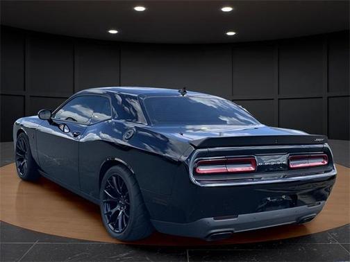 2016 Dodge Challenger SRT Hellcat