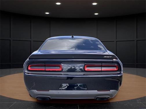 2016 Dodge Challenger SRT Hellcat