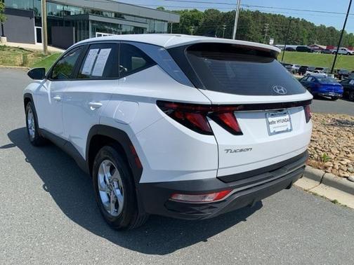 2024 Hyundai TUCSON SE