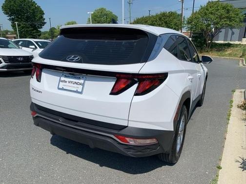 2024 Hyundai TUCSON SE