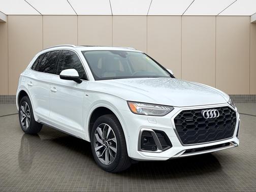 2024 Audi Q5 45 S line quattro Premium