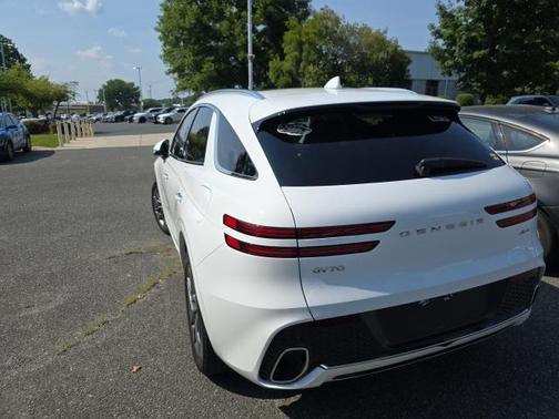 2022 Genesis GV70 2.5T