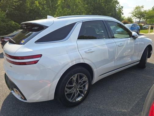 2022 Genesis GV70 2.5T