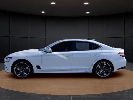 2025 Genesis G70 2.5T