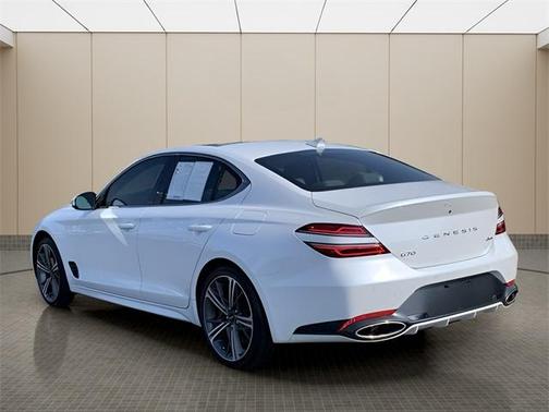 2025 Genesis G70 2.5T