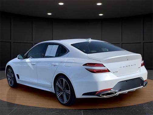 2025 Genesis G70 2.5T