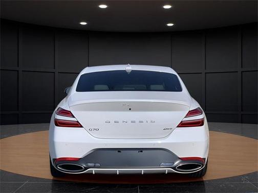 2025 Genesis G70 2.5T
