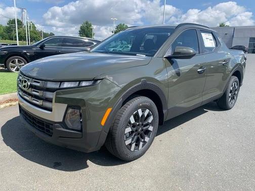 2025 Hyundai SANTA CRUZ SEL Activity