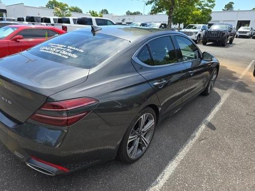 2025 Genesis G70 2.5T
