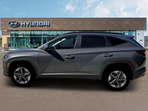 Gray 2026 Hyundai TUCSON Hybrid SEL