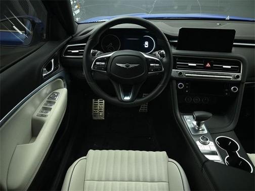 2024 Genesis G70 2.5T
