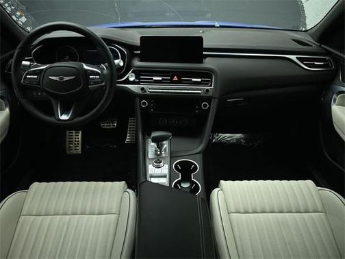 2024 Genesis G70 2.5T