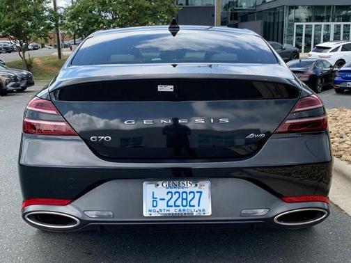 2025 Genesis G70 2.5T