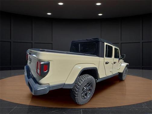 2022 Jeep Gladiator Sport