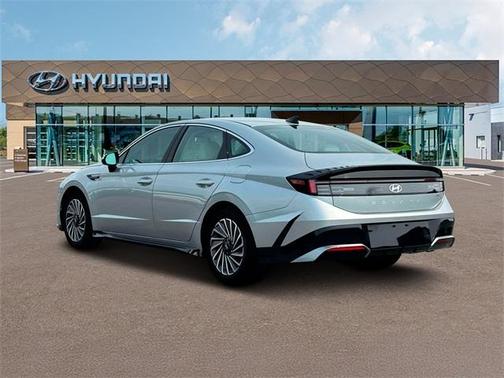 2025 Hyundai SONATA Hybrid SEL