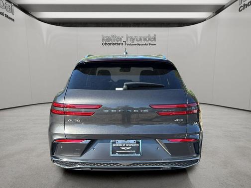 Makalu Gray 2026 Genesis GV70 2.5T