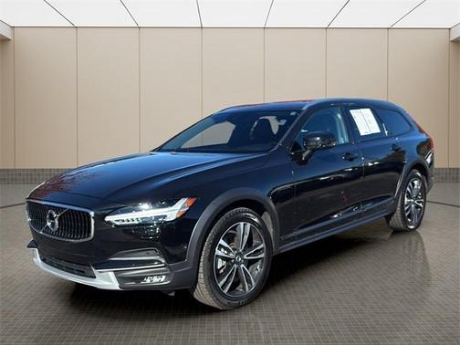 2018 Volvo V90 Cross Country T5