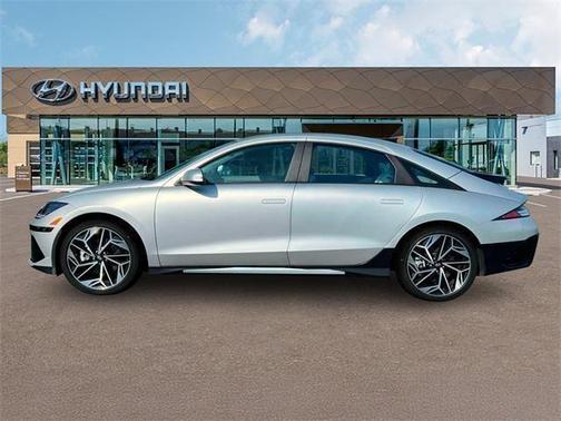 2025 Hyundai IONIQ 6 SEL