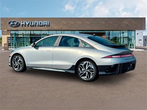 2025 Hyundai IONIQ 6 SEL