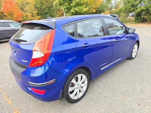 2013 Hyundai Accent SE