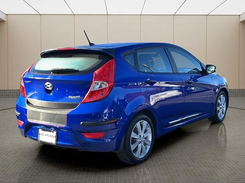 2013 Hyundai Accent SE