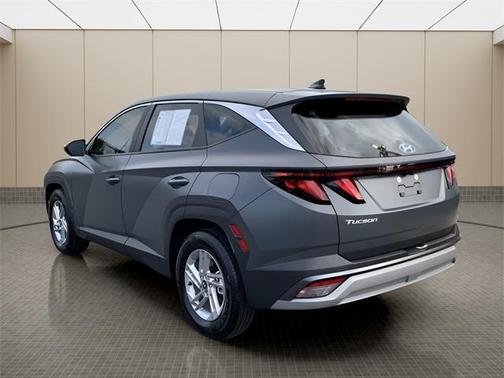 2025 Hyundai TUCSON SE