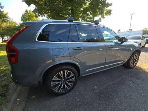 2021 Volvo XC90 Recharge Plug-In Hybrid T8 Inscription Expression 7 Passenger