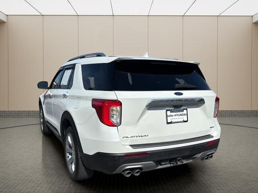 White Metallic 2020 Ford Explorer Platinum