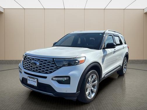 White Metallic 2020 Ford Explorer Platinum