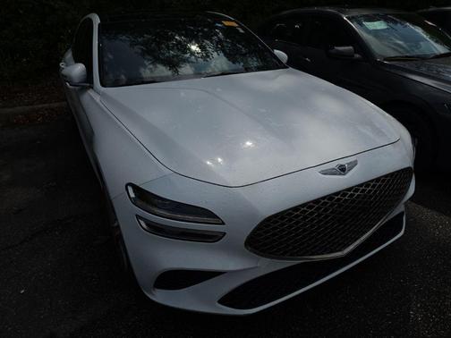 Alta White 2022 Genesis G70 2.0T