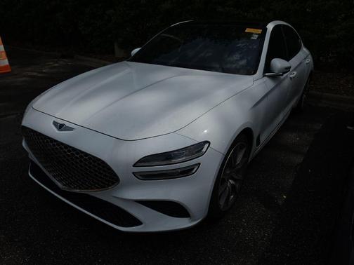 Alta White 2022 Genesis G70 2.0T