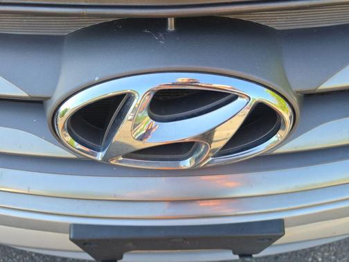 Sparkling Silver 2018 Hyundai Santa Fe Sport 2.4L