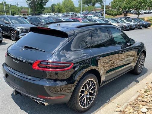 2018 Porsche Macan S