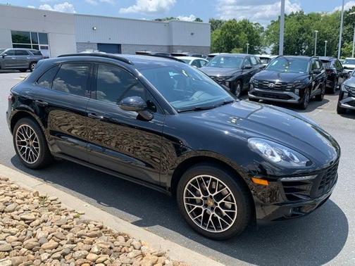 2018 Porsche Macan S