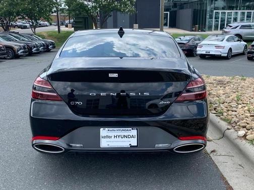2025 Genesis G70 2.5T