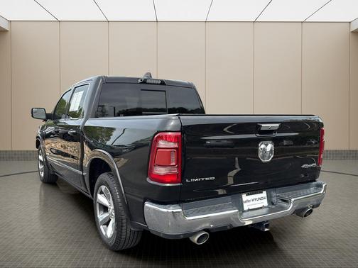 Diamond Black 2022 RAM 1500 Limited