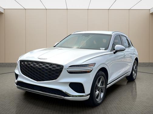 Uyuni White 2026 Genesis GV70 2.5T