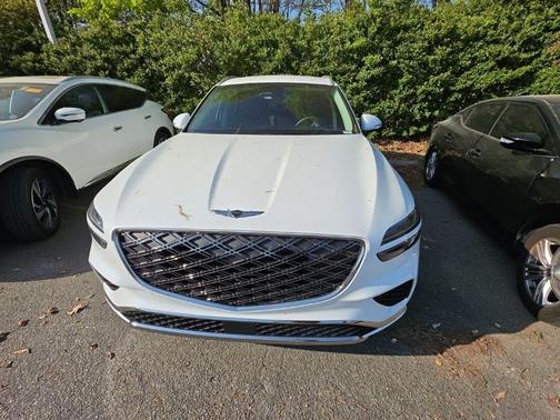 Uyuni White 2026 Genesis GV70 2.5T