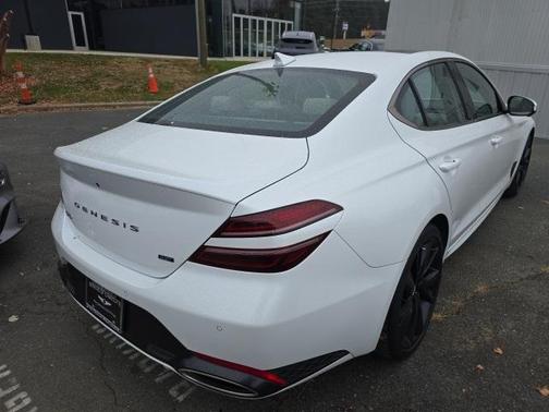 2023 Genesis G70 3.3T