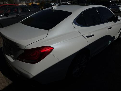 2020 Genesis G70 2.0T