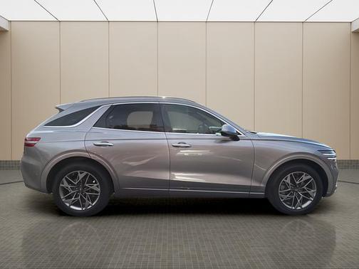 2022 Genesis GV70 2.5T