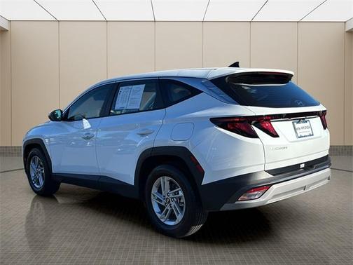 2025 Hyundai TUCSON SE