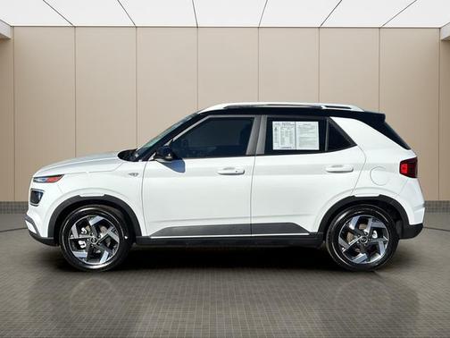 2023 Hyundai VENUE Limited