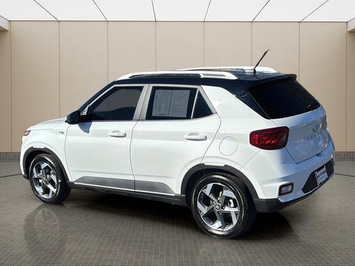 2023 Hyundai VENUE Limited