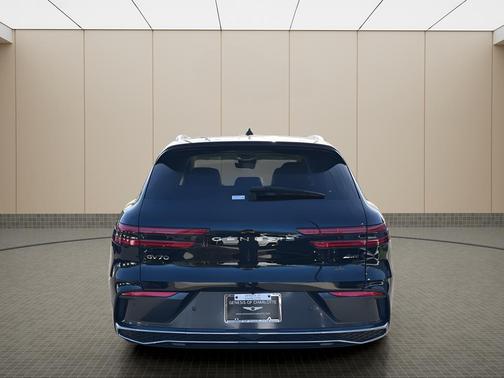 Vik Black 2026 Genesis GV70 2.5T