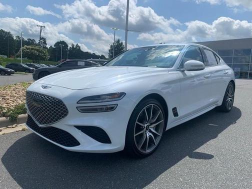 2025 Genesis G70 2.5T