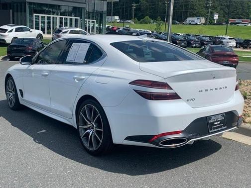 2025 Genesis G70 2.5T